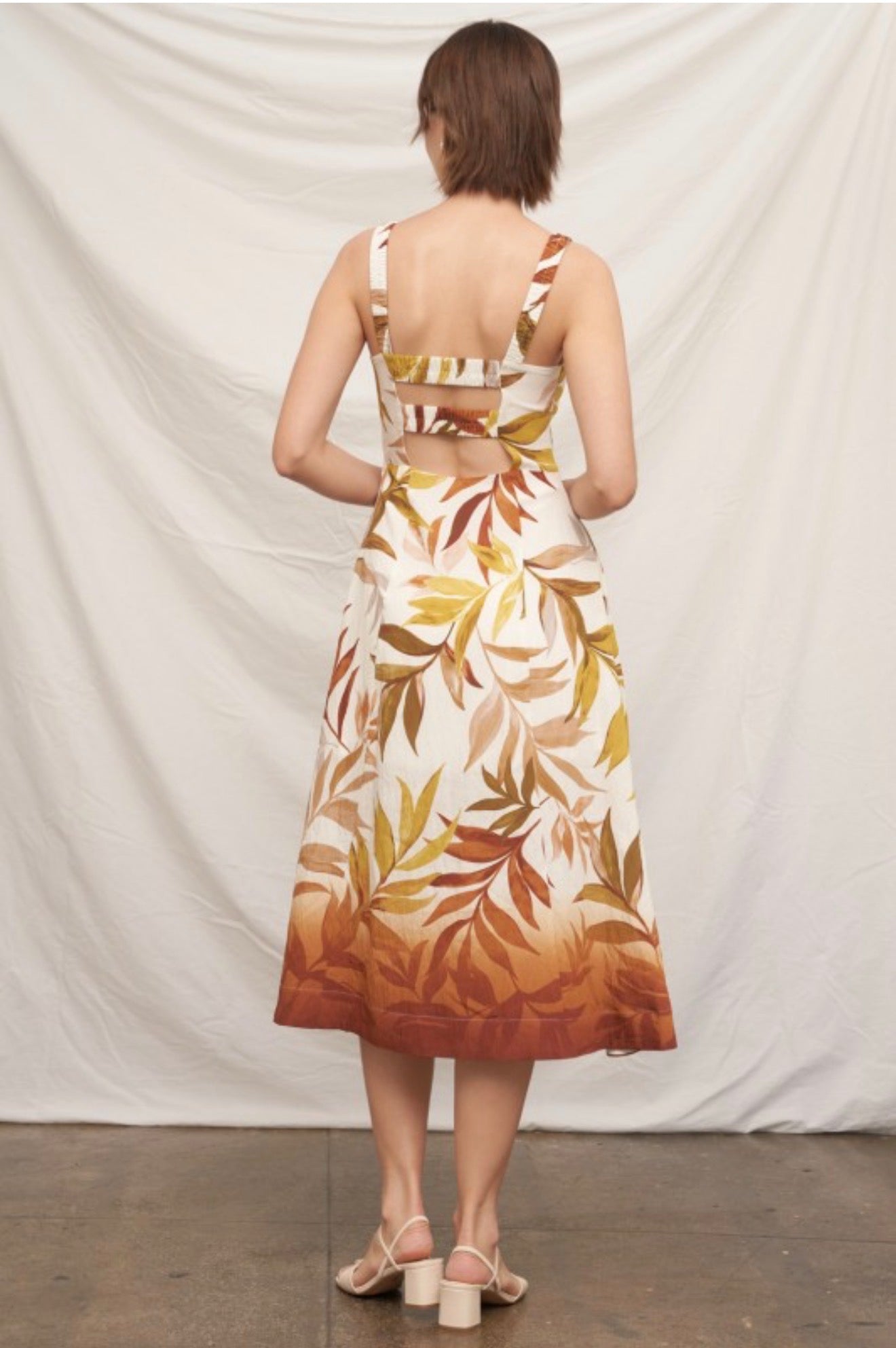 SLEEVELESS TROPICAL PRINT MIDI DRESS