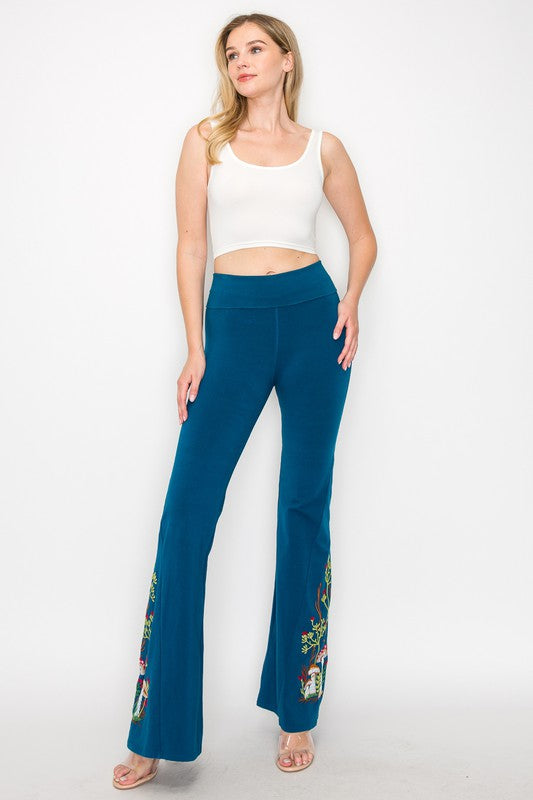 T-Party Mushoom Embroidery Flare Pants