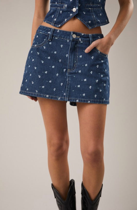 LOW RISE DENIM SKORT