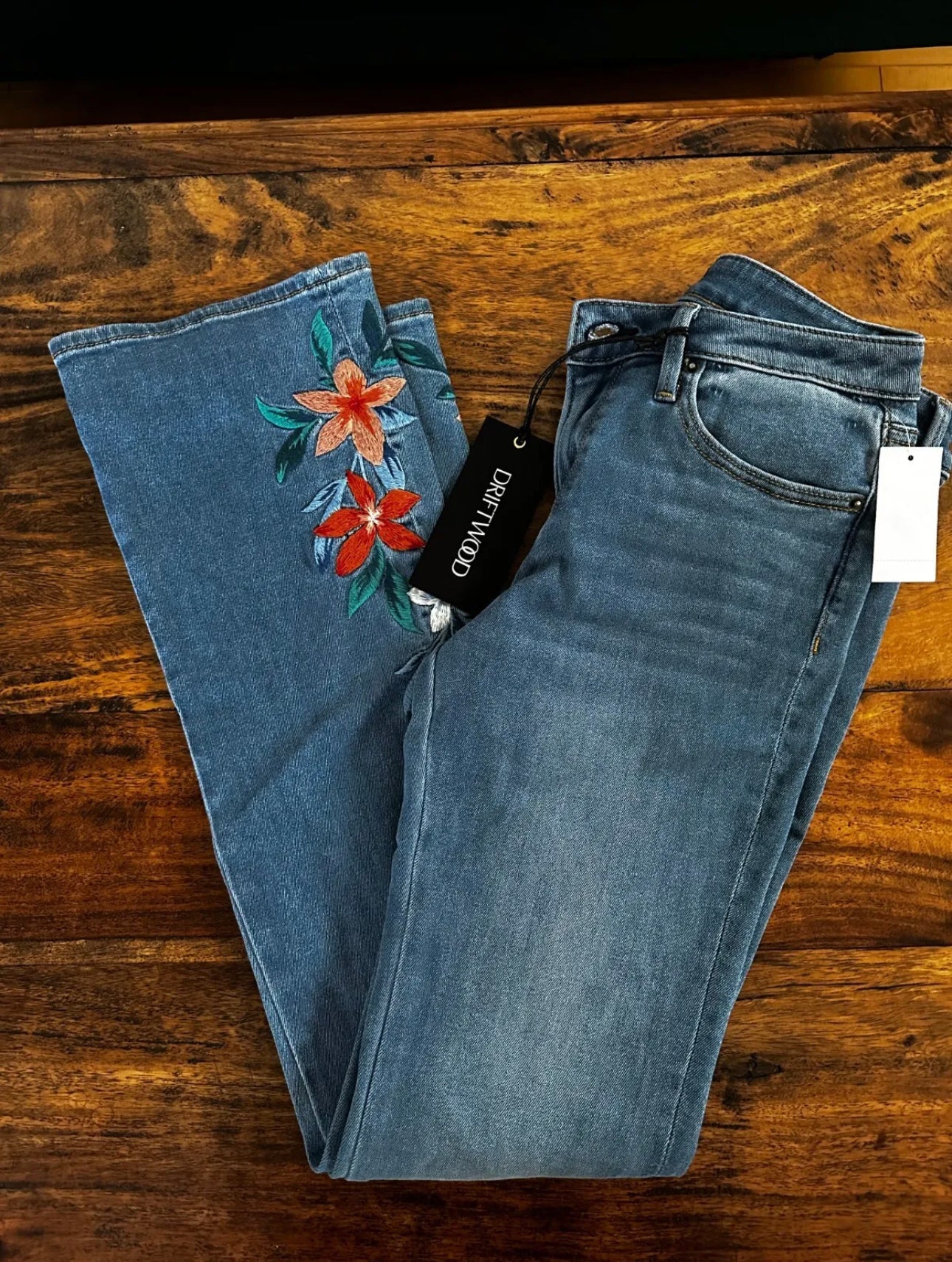 Driftwood Amaryllis Kelly Embroidered Jeans 26